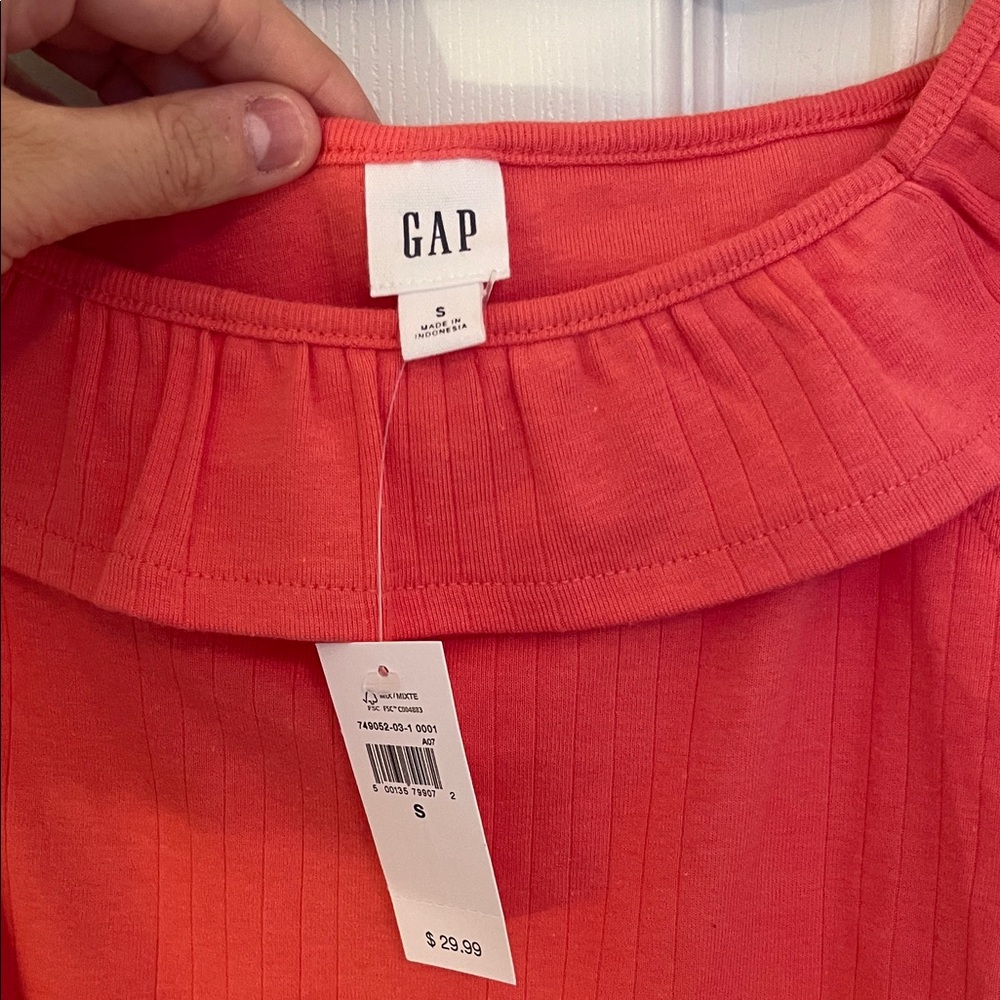 GAP Coral Ruffle Sleeveless Top - Picture 2 of 2